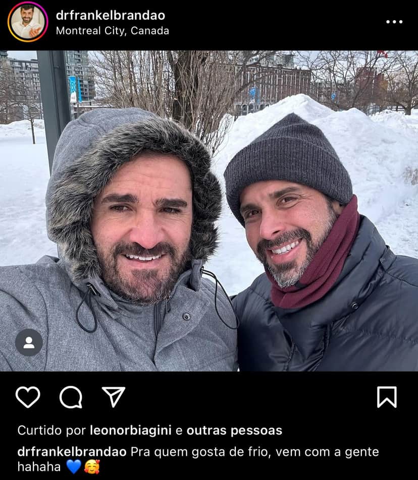 Âncora da Globo, gay, surge agarrado com noivo gato e se declara publicamente Abraço aquece - Foto Reprodução Âncora da Globo, gay, surge agarrado com noivo gato e se declara publicamente Abraço aquece - Foto Reprodução