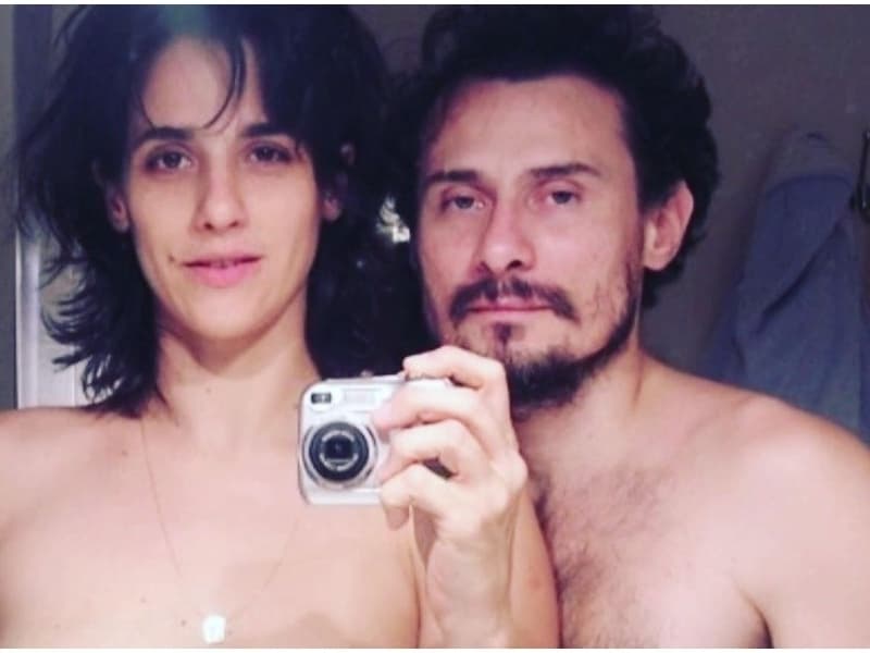 Ator de sucesso da novela "Mar do Sertão", da Globo, ator tem foto completamente pelado divulgada e se relaciona com bissexual - Foto Reprodução Internet Ator de sucesso da novela "Mar do Sertão", da Globo, ator tem foto completamente pelado divulgada e se relaciona com bissexual - Foto Reprodução Internet