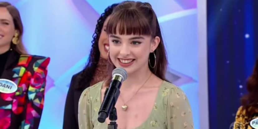 Bel Moreira se assumiu lésbica durante o programa de Silvio Santos (Reprodução: SBT) Bel Moreira se assumiu lésbica durante o programa de Silvio Santos (Reprodução: SBT)