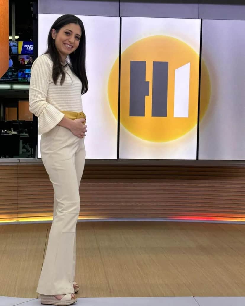 Cinthia Toledo, jornalista do Bom Dia São Paulo, da Globo, surpreende ao anunciar nova gravidez e deixa colegas de profissão chocados - Foto Reprodução Instagram Cinthia Toledo, jornalista do Bom Dia São Paulo, da Globo, surpreende ao anunciar nova gravidez e deixa colegas de profissão chocados - Foto Reprodução Instagram