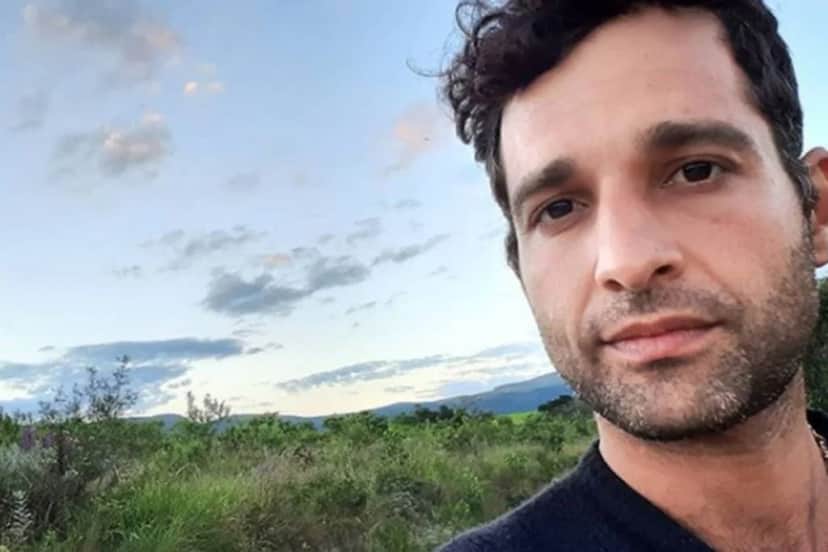 O Dudu, ator mirim da novela "A Viagem", atualmente trabalha na rua, e se tornou um barbudo que é um dos mais lindos do Brasil - Foto Reprodução Internet O Dudu, ator mirim da novela "A Viagem", atualmente trabalha na rua, e se tornou um barbudo que é um dos mais lindos do Brasil - Foto Reprodução Internet