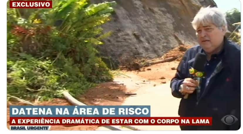 Durante o Brasil Urgente, da Band, Datena sofre queda, fica imundo e não contém as lágrimas com situação que se depara - Foto Reprodução Band 3 Durante o Brasil Urgente, da Band, Datena sofre queda, fica imundo e não contém as lágrimas com situação que se depara - Foto Reprodução Band 3