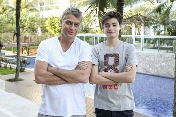 Filho de Fábio Assunção é convidado por Huck, conta mentira no palco do programa e acaba desmascarado - Foto Reprodução Filho de Fábio Assunção é convidado por Huck, conta mentira no palco do programa e acaba desmascarado - Foto Reprodução