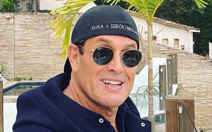 Hoje Em Dia noticia estado de saúde de Sérgio Mallandro e confirma cirurgia Enfrentando muitas dores - Foto Reprodução Hoje Em Dia noticia estado de saúde de Sérgio Mallandro e confirma cirurgia Enfrentando muitas dores - Foto Reprodução