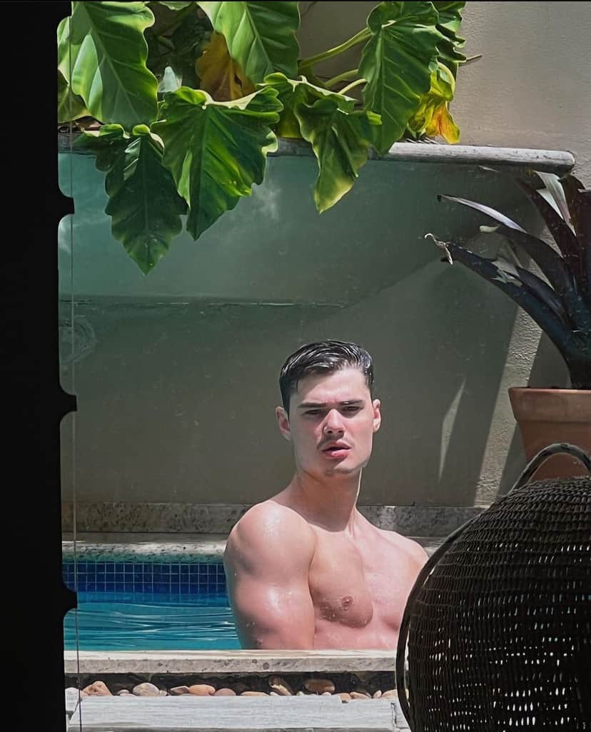 João, filho de Fábio Assunção, rouba a cena com sua beleza exuberante e aos 20 anos, se tornou um dos homens mais lindos do Brasil - Foto Reprodução Instagram João, filho de Fábio Assunção, rouba a cena com sua beleza exuberante e aos 20 anos, se tornou um dos homens mais lindos do Brasil - Foto Reprodução Instagram