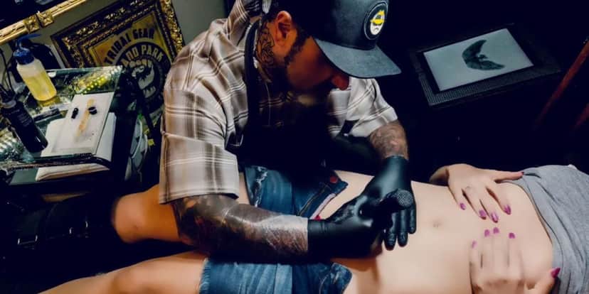Luiza Ambiel mostra em suas redes, as fotos da sua tatuagem íntima (Foto: Cauê Garcia I CG) Luiza Ambiel mostra em suas redes, as fotos da sua tatuagem íntima (Foto: Cauê Garcia I CG)