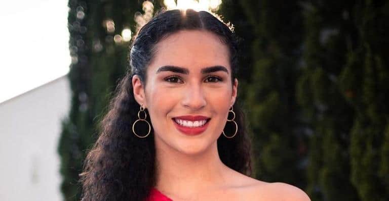 Lívian Aragão, filha do grande Didi, é sincera ao falar sobre comparação com o pai e diz o que faz desde muito nova - Foto Reprodução Lívian Aragão, filha do grande Didi, é sincera ao falar sobre comparação com o pai e diz o que faz desde muito nova - Foto Reprodução