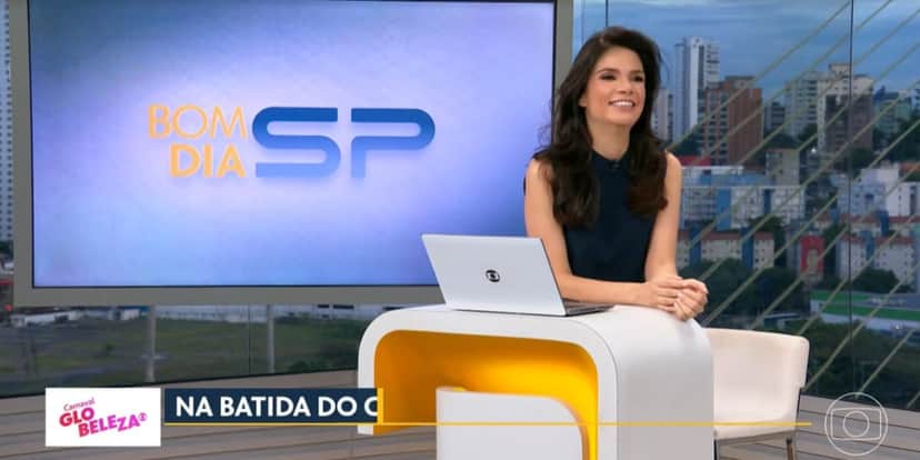 Sabina Simonato não conseguiu esconder sua felicidade com as palavras da amiga (Reprodução: Bom Dia SP/ Globo) Sabina Simonato não conseguiu esconder sua felicidade com as palavras da amiga (Reprodução: Bom Dia SP/ Globo)