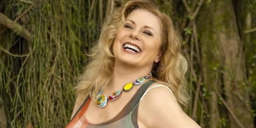 http://tvfoco.uai.com.br/wp-content/uploads/2015/05/Daniela-Mercury.jpg http://tvfoco.uai.com.br/wp-content/uploads/2015/05/Daniela-Mercury.jpg