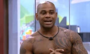 Cezar Black é um dos emparedados no BBB23 (Foto: Reprodução / Globoplay) Cezar Black é um dos emparedados no BBB23 (Foto: Reprodução / Globoplay)