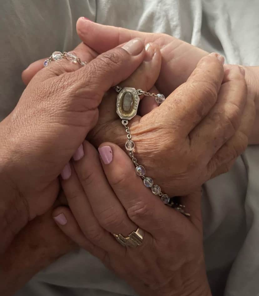 Dira Paes usou as redes sociais para se despedir de sua mãe, Flor (Reprodução - Instagram) Dira Paes usou as redes sociais para se despedir de sua mãe, Flor (Reprodução - Instagram)