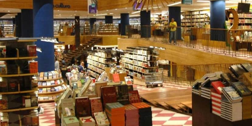 Ao vivo, Alan Severiano entrega falência da livraria cultura, decadência de empresa e possibilidade de fechamento (Foto: Reprodução / SP1 da Globo) Ao vivo, Alan Severiano entrega falência da livraria cultura, decadência de empresa e possibilidade de fechamento (Foto: Reprodução / SP1 da Globo)