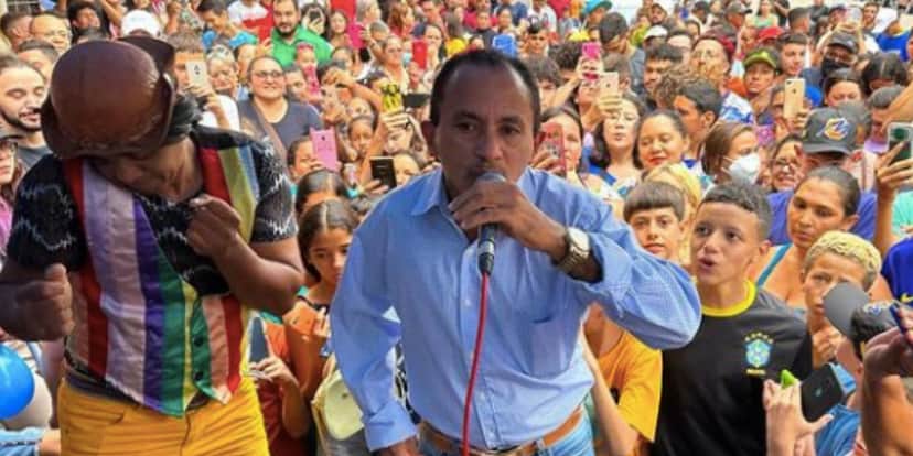 http://tvfoco.uai.com.br/wp-content/uploads/2015/05/Daniela-Mercury.jpg http://tvfoco.uai.com.br/wp-content/uploads/2015/05/Daniela-Mercury.jpg