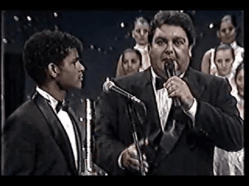Charles da Flauta mostrando seu talento no Faustão, na Globo (Foto: Reprodução/ Youtube) Charles da Flauta mostrando seu talento no Faustão, na Globo (Foto: Reprodução/ Youtube)