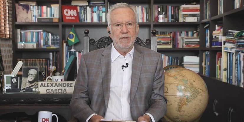 Alexandre Garcia teve uma saída polêmica da CNN após defender tratamento precoce da Covid-19 (Foto Reprodução/Youtube) Alexandre Garcia teve uma saída polêmica da CNN após defender tratamento precoce da Covid-19 (Foto Reprodução/Youtube)