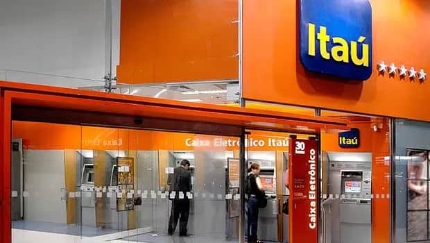 Banco Itaú fachada logo marca - Foto Reprodução Internet Banco Itaú fachada logo marca - Foto Reprodução Internet