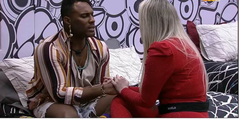 Gesto de Fred Nicácio em conversa com Marília chama atenção (Imagem Reprodução Globo) Gesto de Fred Nicácio em conversa com Marília chama atenção (Imagem Reprodução Globo)