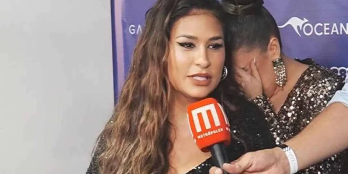 Simone dá opinião sincera sobre namoro de Maiara com Fernando Zor durante a gravação de um DVD (Foto Reprodução/Metrópoles) Simone dá opinião sincera sobre namoro de Maiara com Fernando Zor durante a gravação de um DVD (Foto Reprodução/Metrópoles)