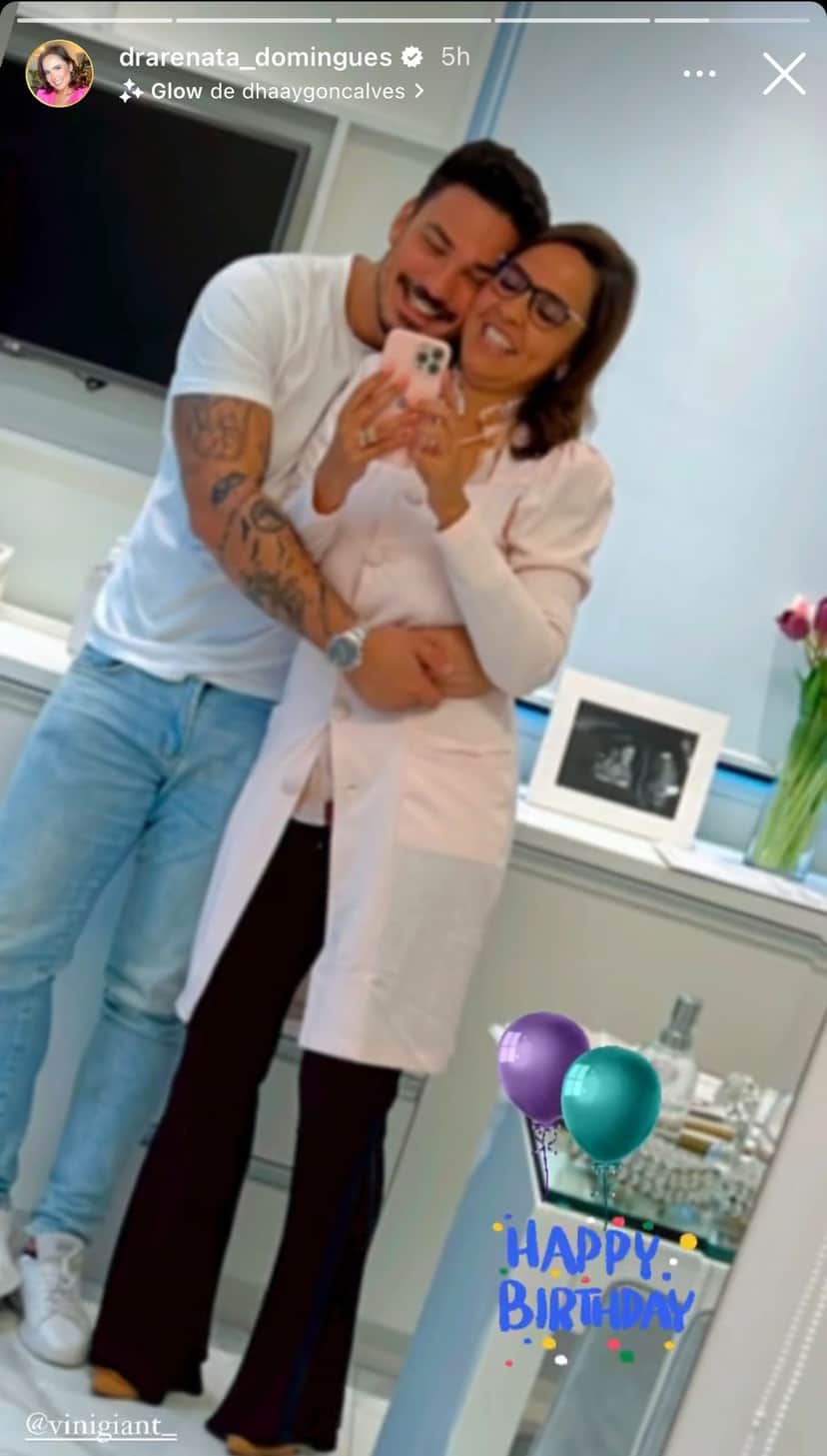 Esposa de Carlos Alberto, Renata Domingues e seu filho - Foto Reprodução Instagram Esposa de Carlos Alberto, Renata Domingues e seu filho - Foto Reprodução Instagram