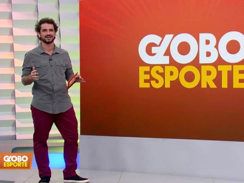 Felipe Andreoli comanda o programa Globo Esporte São Paulo (Foto: Reprodução, Globo) Felipe Andreoli comanda o programa Globo Esporte São Paulo (Foto: Reprodução, Globo)