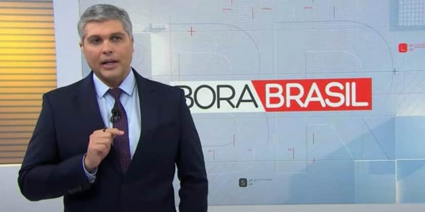 Joel Datena nos estúdios do Bora Brasil, na Band (Reprodução: Band) Joel Datena nos estúdios do Bora Brasil, na Band (Reprodução: Band)