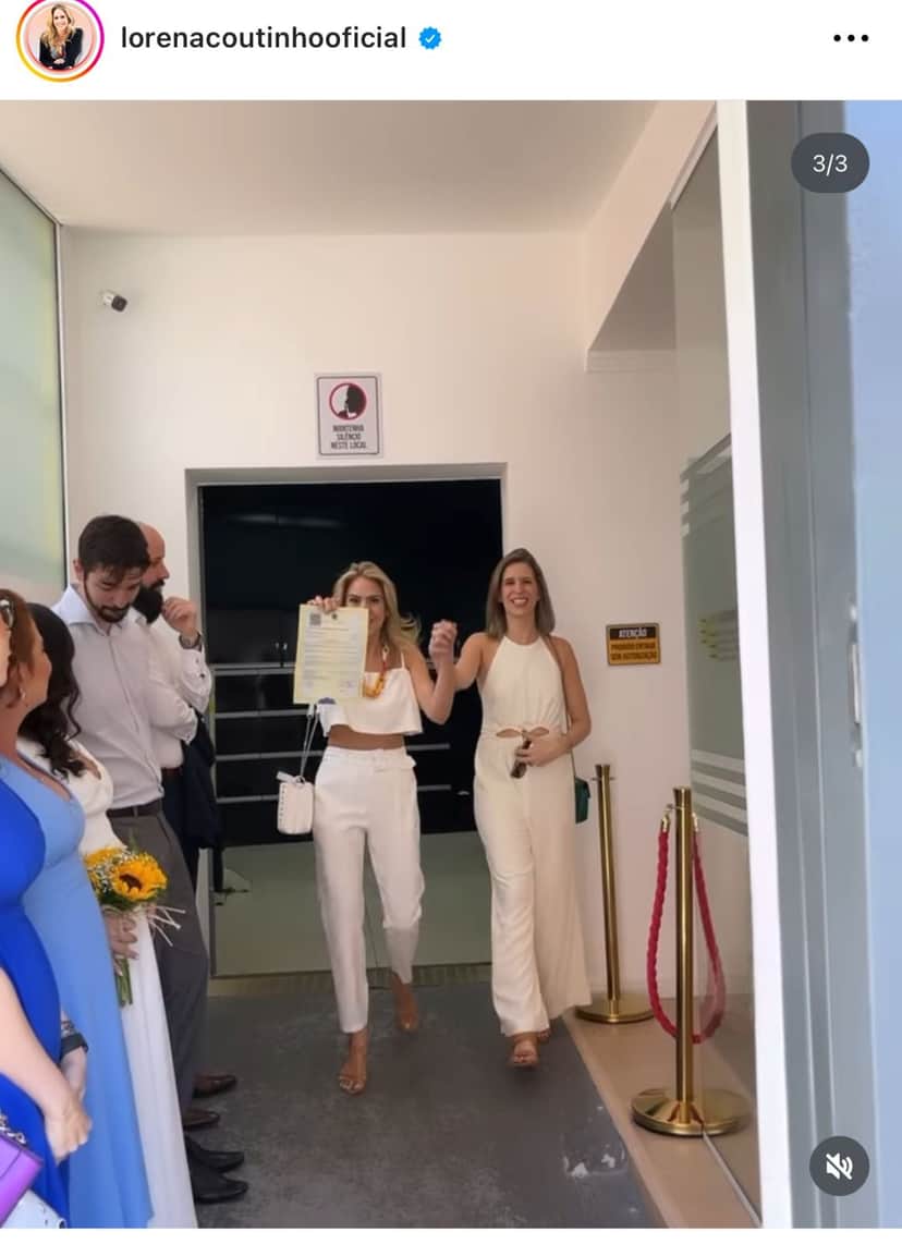 Lorena Coutinho, repórter da Record TV, e Natália Daumas, produtora do programa Encontro, da TV Globo, se casam em cerimônia intimista - Foto Reprodução Instagram Lorena Coutinho, repórter da Record TV, e Natália Daumas, produtora do programa Encontro, da TV Globo, se casam em cerimônia intimista - Foto Reprodução Instagram