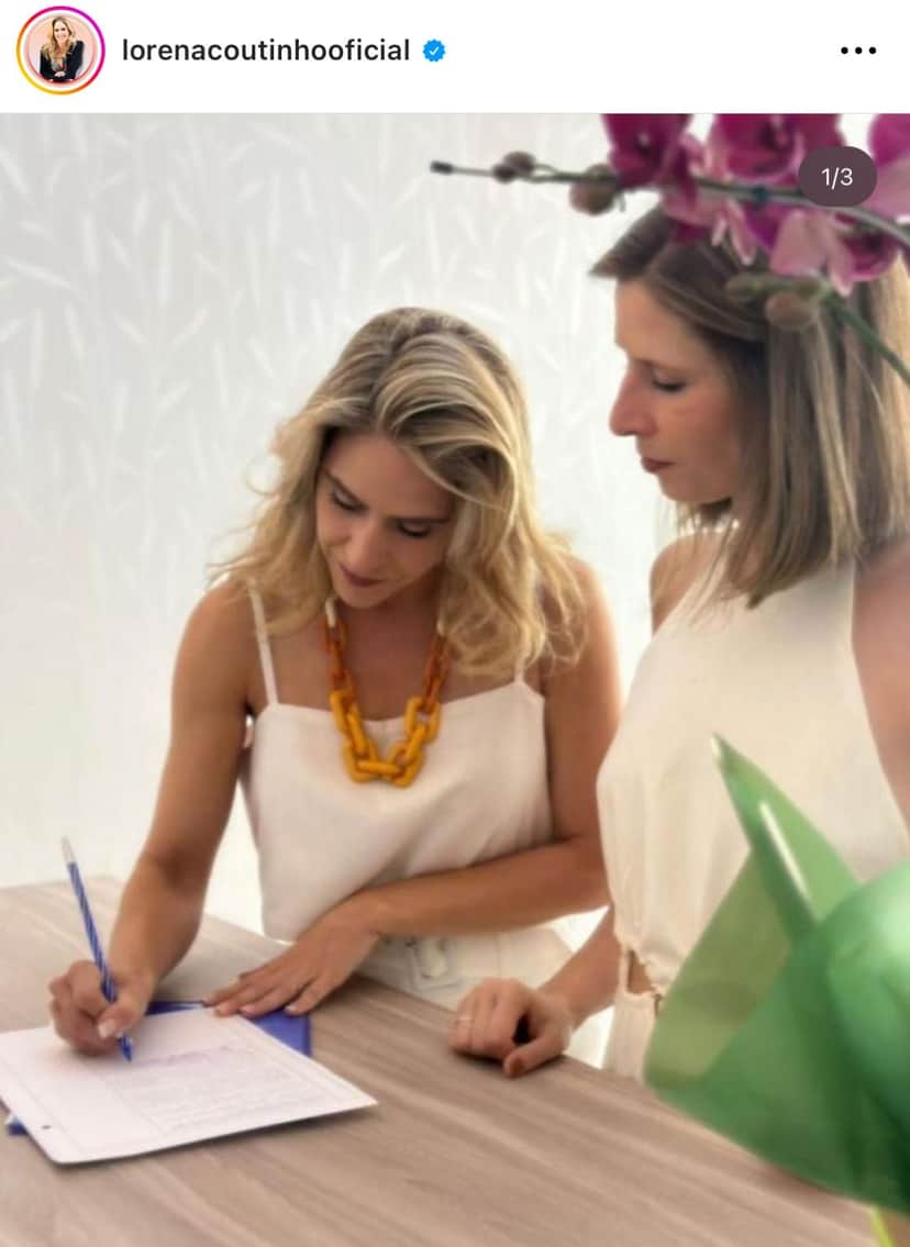Lorena Coutinho, repórter da Record TV, e Natália Daumas, produtora do programa Encontro, da TV Globo, se casam em cerimônia intimista - Foto Reprodução Instagram Lorena Coutinho, repórter da Record TV, e Natália Daumas, produtora do programa Encontro, da TV Globo, se casam em cerimônia intimista - Foto Reprodução Instagram