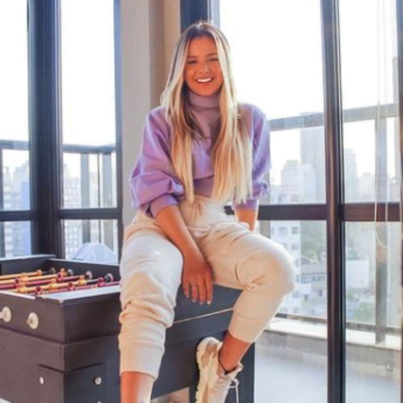 Rafa Porto, ex-de férias com o ex, é o suposto novo affair de Arthur Aguiar (Reprodução - Instagram) Rafa Porto, ex-de férias com o ex, é o suposto novo affair de Arthur Aguiar (Reprodução - Instagram)