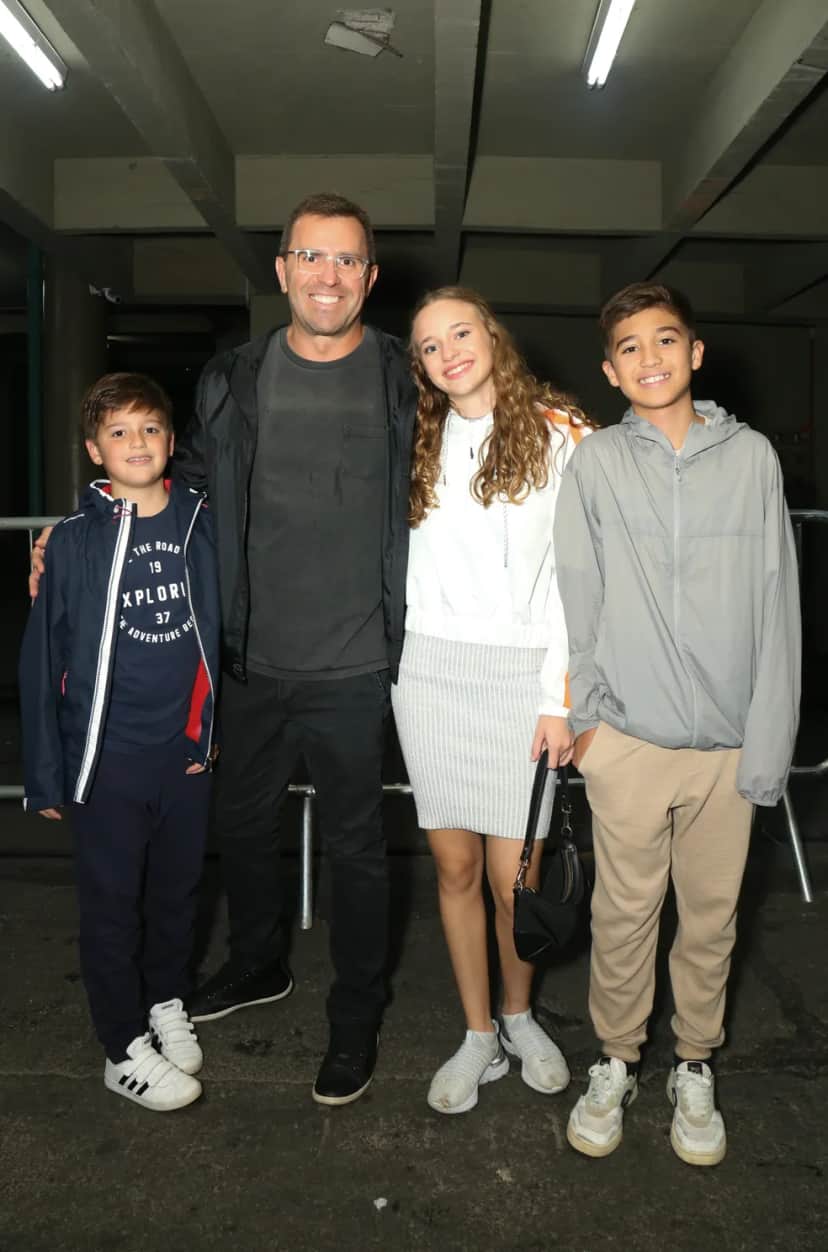 Rodrigo Bocardi, e seus filhos, a Anne, o Gabriel e o Gustavo Bocardi - Foto Reprodução Internet Rodrigo Bocardi, e seus filhos, a Anne, o Gabriel e o Gustavo Bocardi - Foto Reprodução Internet