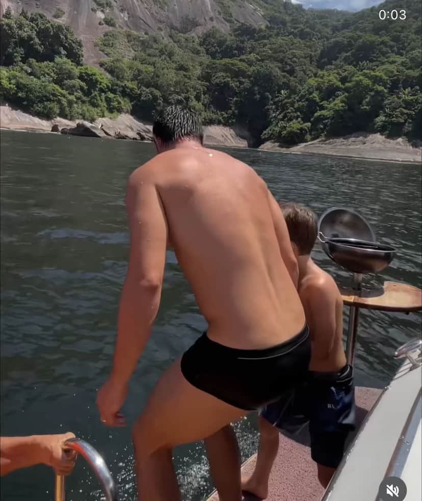 Rômulo Estrela, ator da Globo, completa 39 anos e comemora ao lado da família - Foto Reprodução Instagram Rômulo Estrela, ator da Globo, completa 39 anos e comemora ao lado da família - Foto Reprodução Instagram