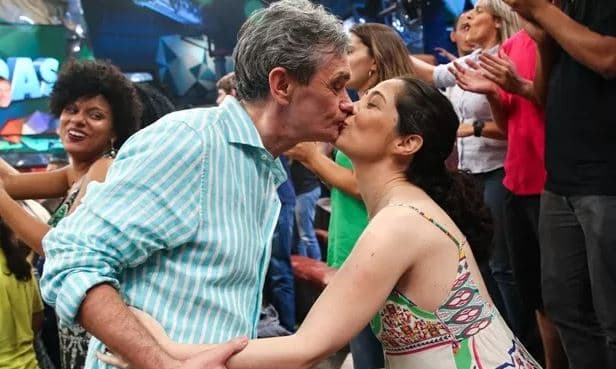 http://tvfoco.uai.com.br/wp-content/uploads/2015/05/Daniela-Mercury.jpg http://tvfoco.uai.com.br/wp-content/uploads/2015/05/Daniela-Mercury.jpg
