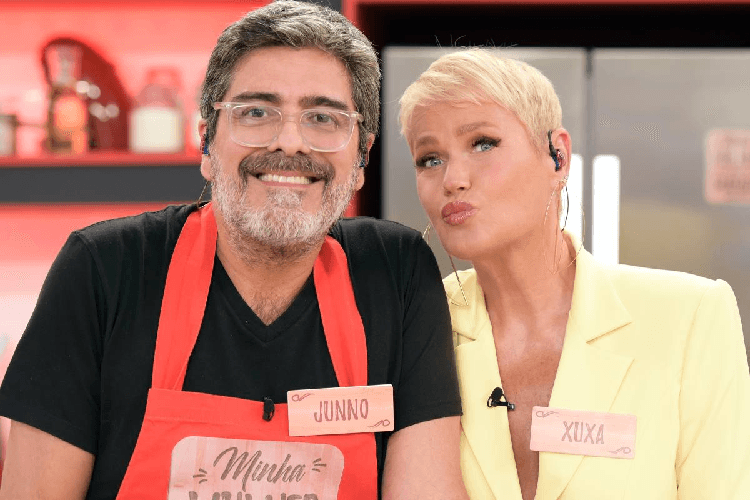 Xuxa ao lado de Junno (Foto: Reprodução Internet) Xuxa ao lado de Junno (Foto: Reprodução Internet)