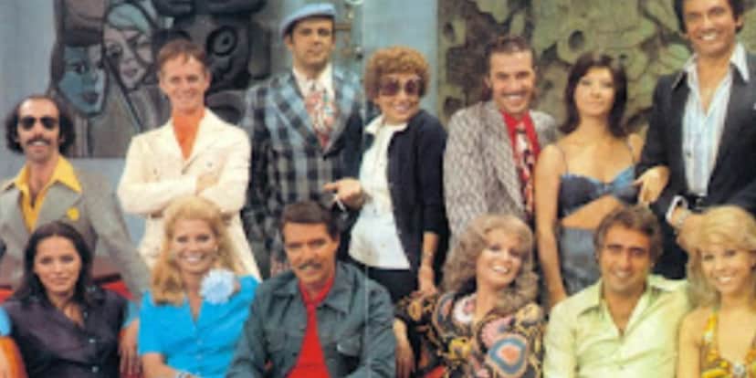 Yolanda Cardoso e o elenco de O Sheik de Ipanema (Reprodução: TV Tupi) Yolanda Cardoso e o elenco de O Sheik de Ipanema (Reprodução: TV Tupi)