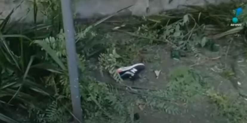 Imagem de acidente de helicóptero mostrado no "A Tarde é Sua" (Foto: Reprodução/RedeTV!) Imagem de acidente de helicóptero mostrado no "A Tarde é Sua" (Foto: Reprodução/RedeTV!)