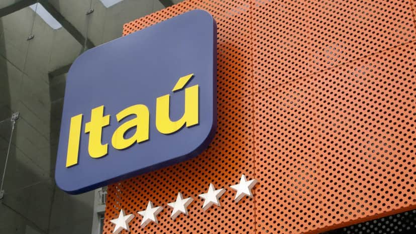 Banco Itaú fachada logo marca - Foto Reprodução Internet Banco Itaú fachada logo marca - Foto Reprodução Internet