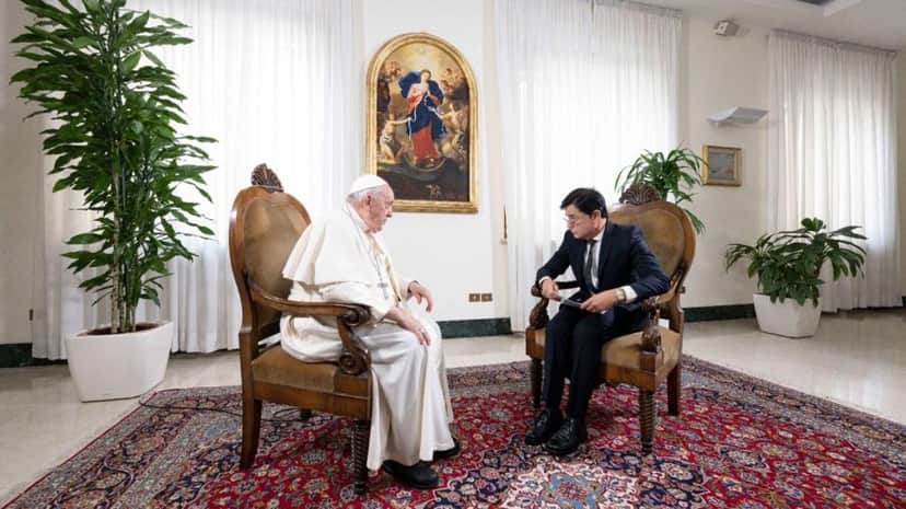Entrevista de Jorge Fontevecchia com o Papa Francisco (Foto: Reprodução, VATICANO) Entrevista de Jorge Fontevecchia com o Papa Francisco (Foto: Reprodução, VATICANO)