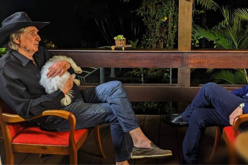 Sérgio Reis abriu as portas da sua mansão e mostrou todos os detalhes da propriedade (Foto Reprodução/Youtube) Sérgio Reis abriu as portas da sua mansão e mostrou todos os detalhes da propriedade (Foto Reprodução/Youtube)
