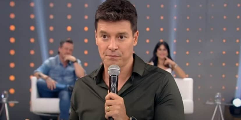 A atitude corajosa de astro da Globo ao anunciar que estava deixando emissora: "Você nunca mais pisa aqui" - Foto Reprodução RecordTV A atitude corajosa de astro da Globo ao anunciar que estava deixando emissora: "Você nunca mais pisa aqui" - Foto Reprodução RecordTV