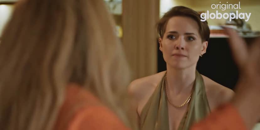 Vanessa briga com Zoé em cena da novela Todas as Flores Vanessa briga com Zoé em cena da novela Todas as Flores