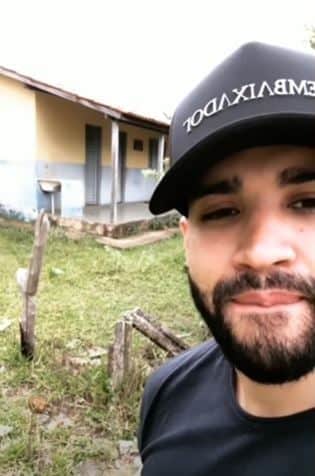 Escolinha onde Gusttavo Lima estudou na infância - Foto Reprodução YouTube Escolinha onde Gusttavo Lima estudou na infância - Foto Reprodução YouTube