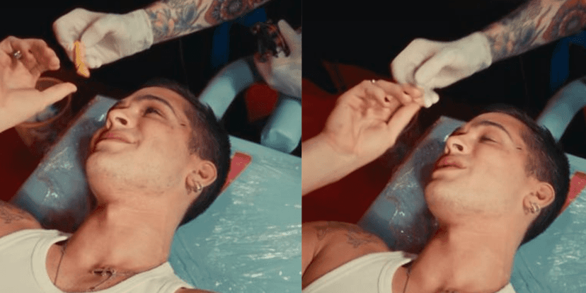 Tatuador oferecendo batata frita ao artista (Reprodução/Montagem:Tv Foco) Tatuador oferecendo batata frita ao artista (Reprodução/Montagem:Tv Foco)