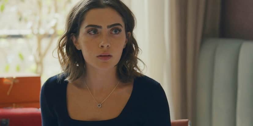 Chiara está grávida de Ari e não sabe o que fazer em Travessia Chiara está grávida de Ari e não sabe o que fazer em Travessia
