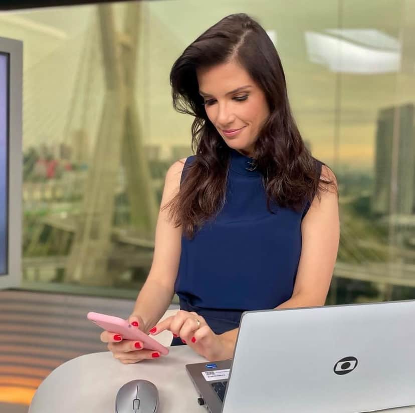 A jornalista é a substituta oficial do âncora no jornal matutino (Reprodução: Instagram) A jornalista é a substituta oficial do âncora no jornal matutino (Reprodução: Instagram)