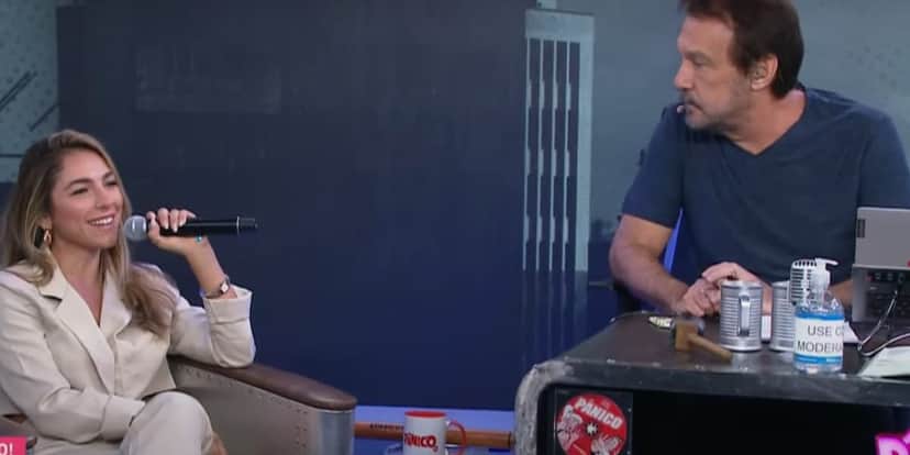 A jornalista revelou que não tem mais admiração pelo veterano (Reprodução: Jovem Pan) A jornalista revelou que não tem mais admiração pelo veterano (Reprodução: Jovem Pan)