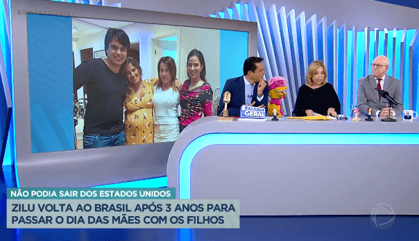 William Leite, Keila Jimenez e Lombardi na bancada da "Hora da Venenosa", na Record (Foto Reprodução/PlayPlus) William Leite, Keila Jimenez e Lombardi na bancada da "Hora da Venenosa", na Record (Foto Reprodução/PlayPlus)