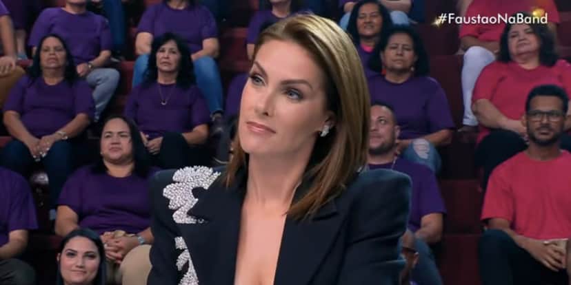 http://tvfoco.uai.com.br/wp-content/uploads/2015/05/Daniela-Mercury.jpg http://tvfoco.uai.com.br/wp-content/uploads/2015/05/Daniela-Mercury.jpg
