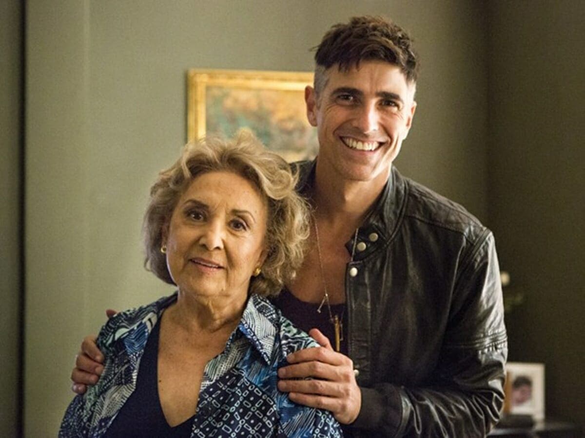 Fábia (Eva Wilma) e Anthony (Reynaldo Gianecchini) de Verdades Secretas - Foto Reprodução Globo Fábia (Eva Wilma) e Anthony (Reynaldo Gianecchini) de Verdades Secretas - Foto Reprodução Globo