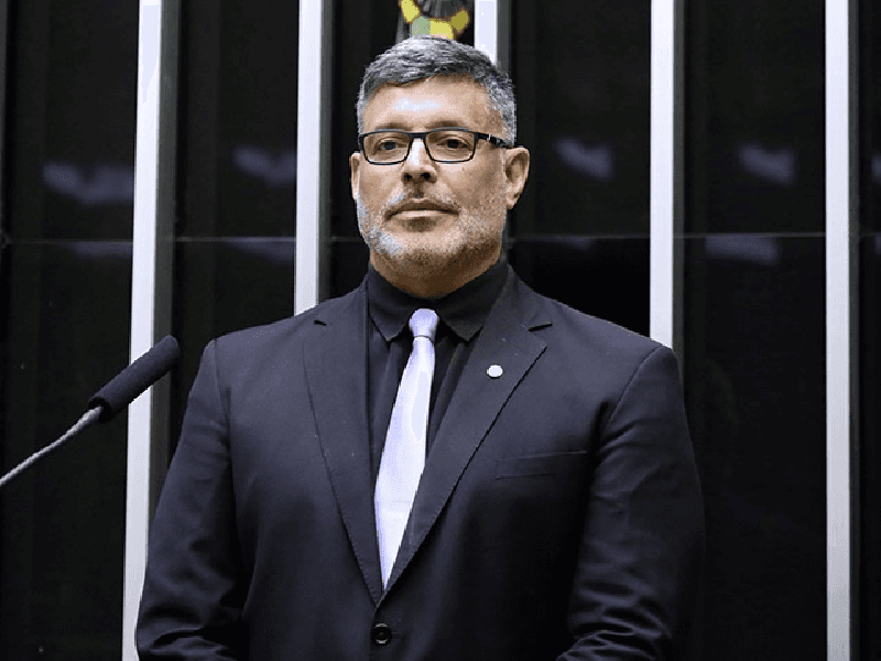 Ex-ator da Globo como deputado federal (Foto: Reprodução/ Internet) Ex-ator da Globo como deputado federal (Foto: Reprodução/ Internet)