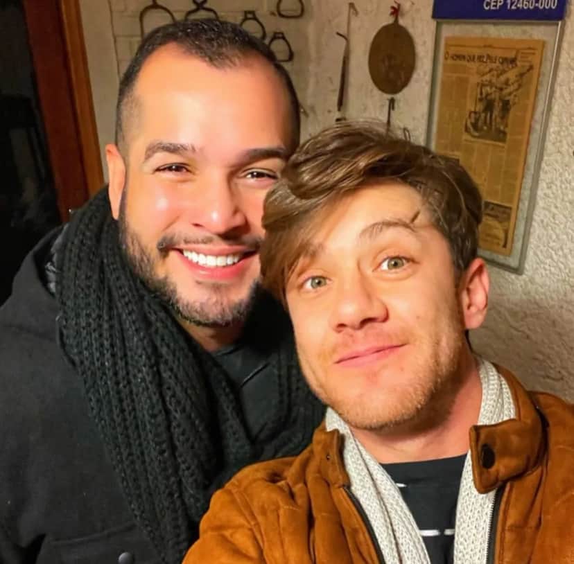 Leonardo Miggiorin e o namorado João Victor Amado - Foto Reprodução Instagram Leonardo Miggiorin e o namorado João Victor Amado - Foto Reprodução Instagram