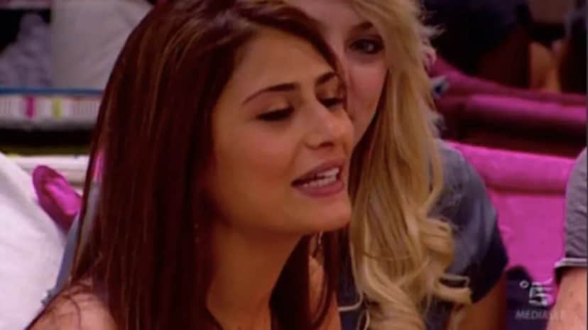 Monica Sirianni, ex-participante do Grande Fratello, o Big Brother italiano - Foto Reprodução Intenet2 Monica Sirianni, ex-participante do Grande Fratello, o Big Brother italiano - Foto Reprodução Intenet2